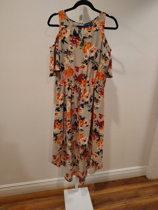 Apt. 9 Dresses & Skirts - Apt. 9 Women's Floral High Low Dress Size Medium Cold Shoulder Polyester NWT